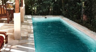 Çeşme Polyester Havuz, Çeşme Polyester Havuz Firmaları, Çeşme Polyester Havuz Fiyatları, Çeşme Polyester Havuz Tadilat, Çeşme Polyester Havuz Temizliği